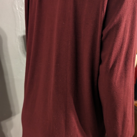 Peace, love world yoga soft long sleeve  workout x-large burgundy wine positive - Picture 9 of 10